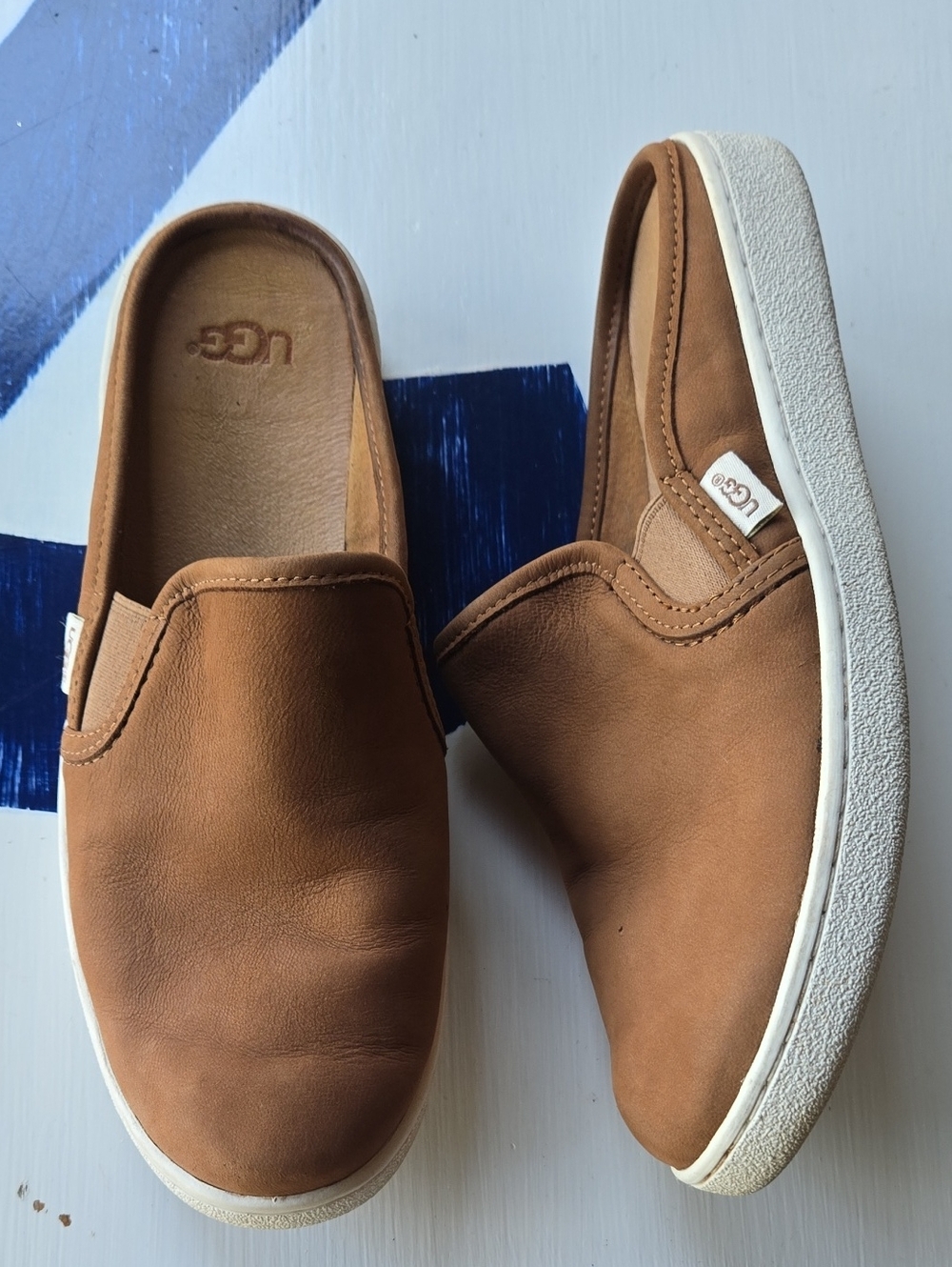Ugg "Gene" Chestnut Brown Nubuck Leather Mule Size US 7